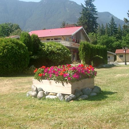 Swiss Chalets Motel Hope Dış mekan fotoğraf