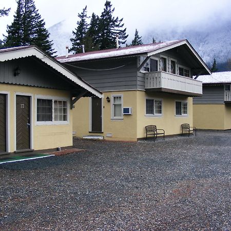 Swiss Chalets Motel Hope Dış mekan fotoğraf