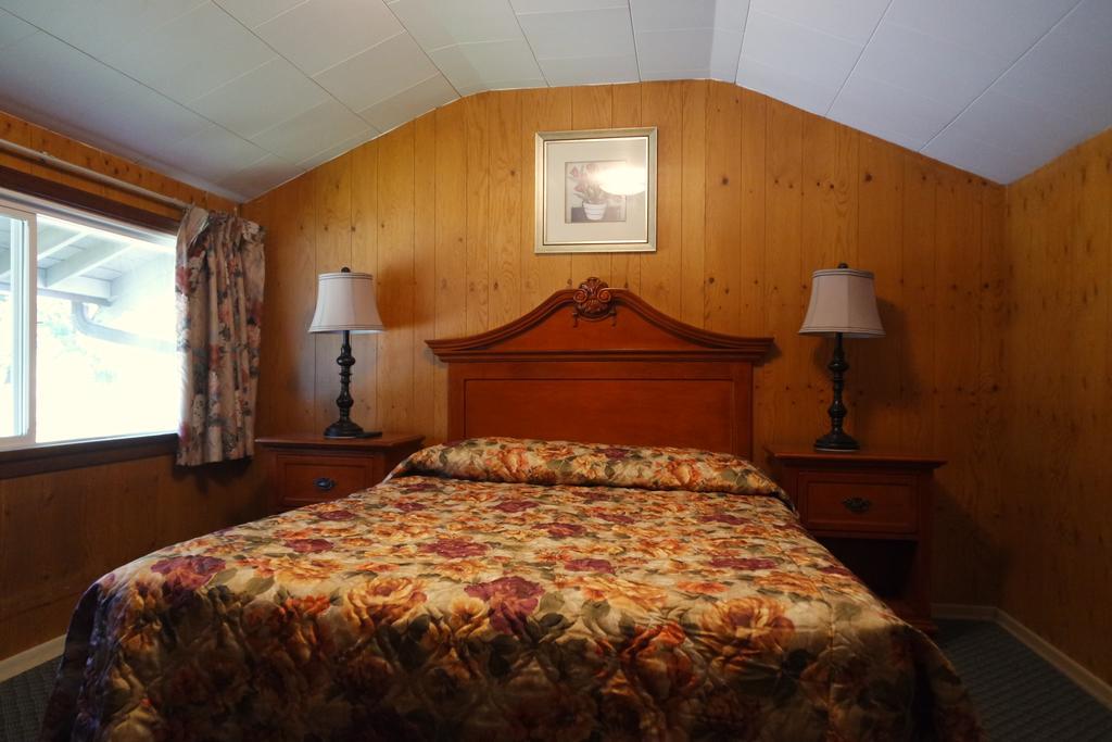 Swiss Chalets Motel Hope Dış mekan fotoğraf