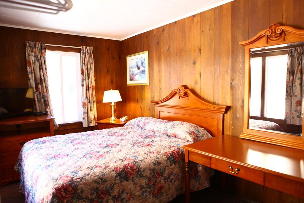 Swiss Chalets Motel Hope Dış mekan fotoğraf