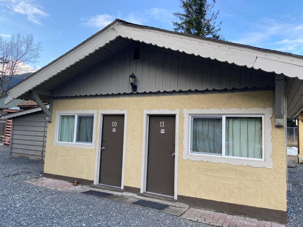 Swiss Chalets Motel Hope Dış mekan fotoğraf